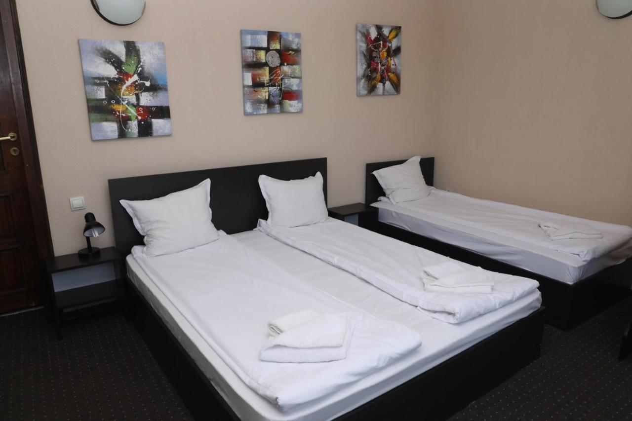 Опълченец Hotel Sjipka Buitenkant foto